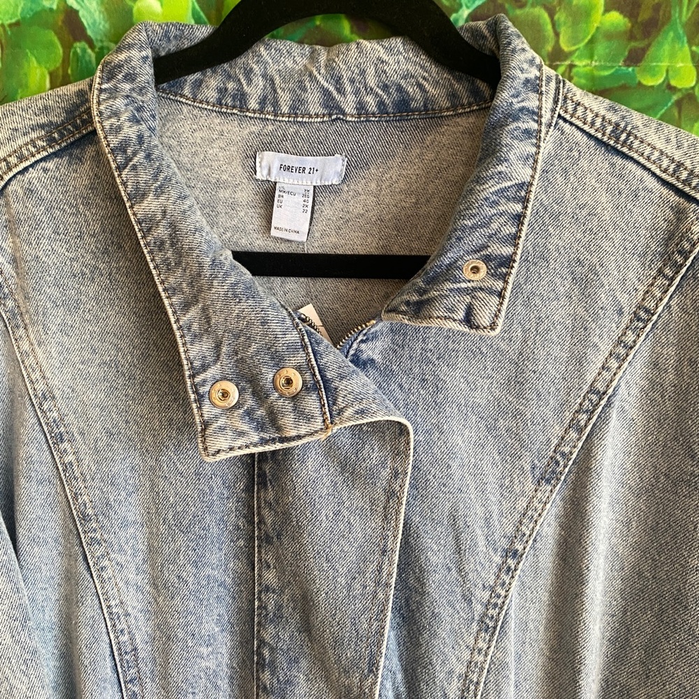 Forever 21 - Denim Jumpsuit (curvy size) - Picture 7 of 8